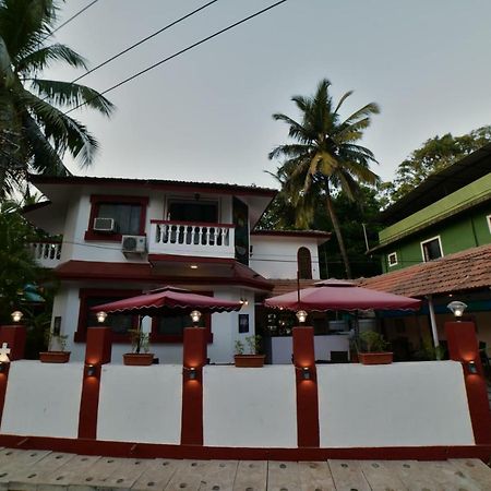 Big Daddy'S Inn Candolim Εξωτερικό φωτογραφία