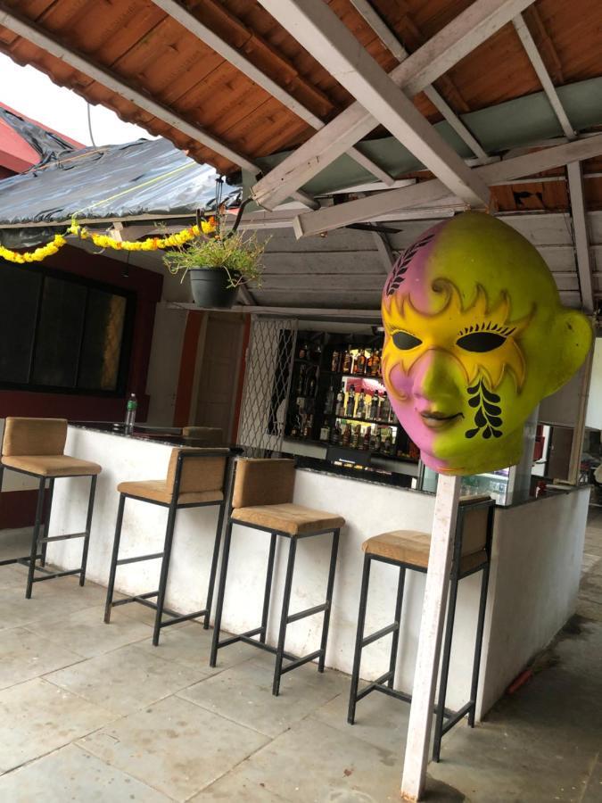 Big Daddy'S Inn Candolim Εξωτερικό φωτογραφία